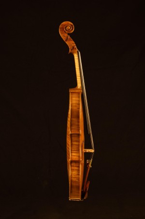 Violon n°19 vue de gauche Jean Sidler Bienne